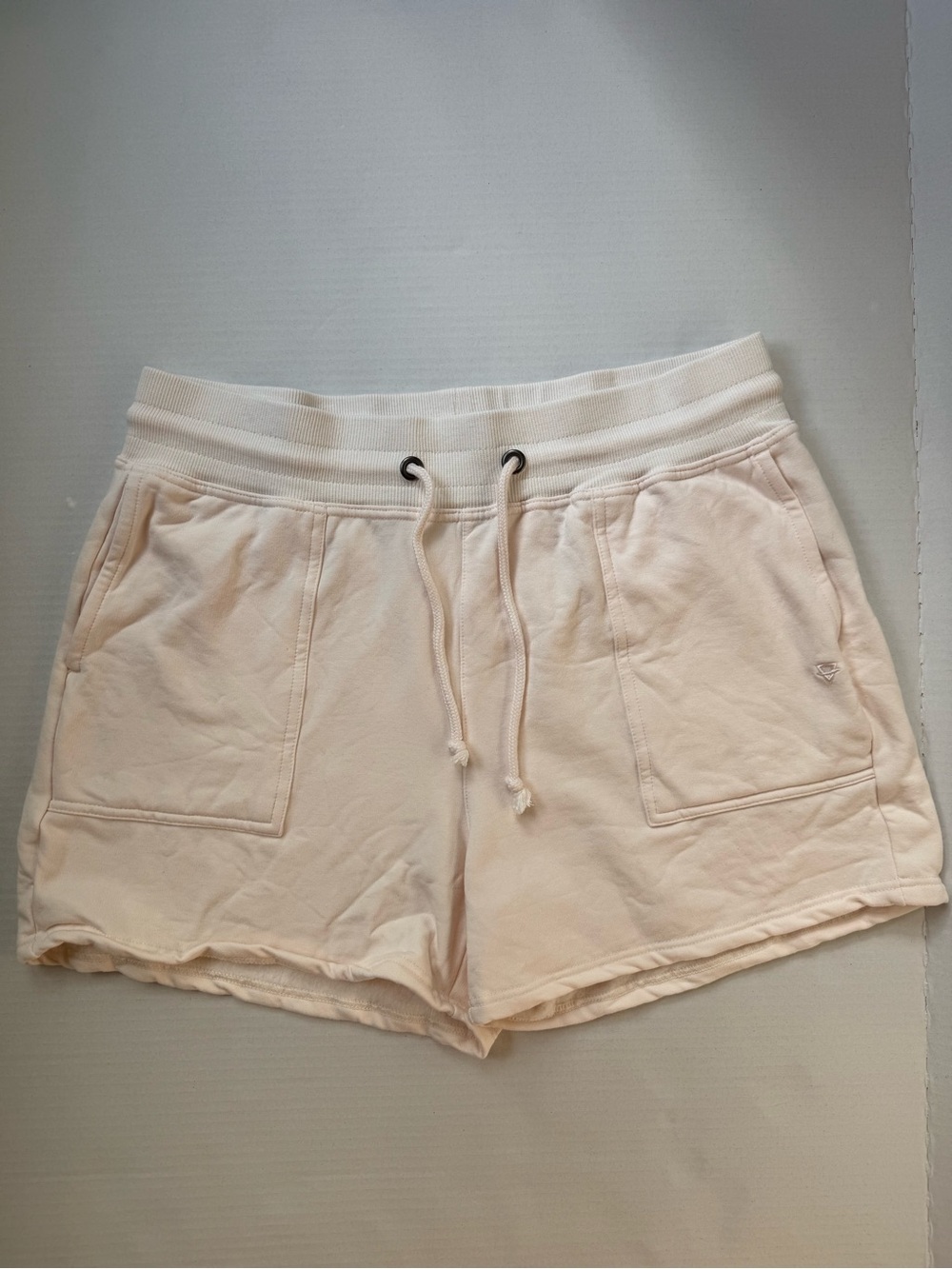 LIV Outdoor Women’s Eve Sweat Shorts Size Large Cream Fleece Lounge Shorts